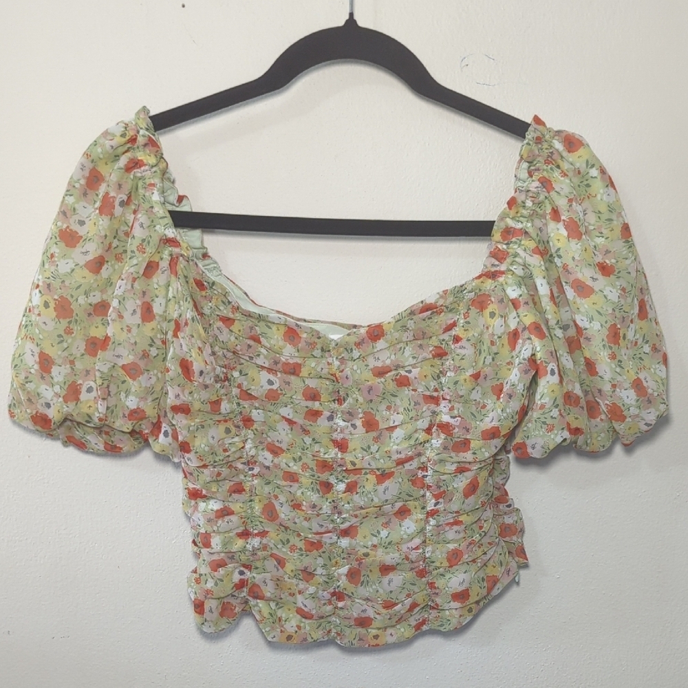 ASTR the Label Tenley Crop Top Green Red Ditsy Floral Puff Sleeve Women's Size S